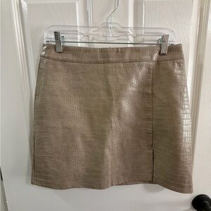 Le Lis Faux-Croc Mini Skirt in Taupe